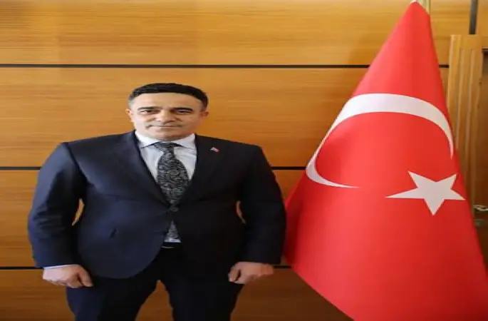Sivas Belediye Başkan Yardımcısı Mustafa Topçu İstifa Etti