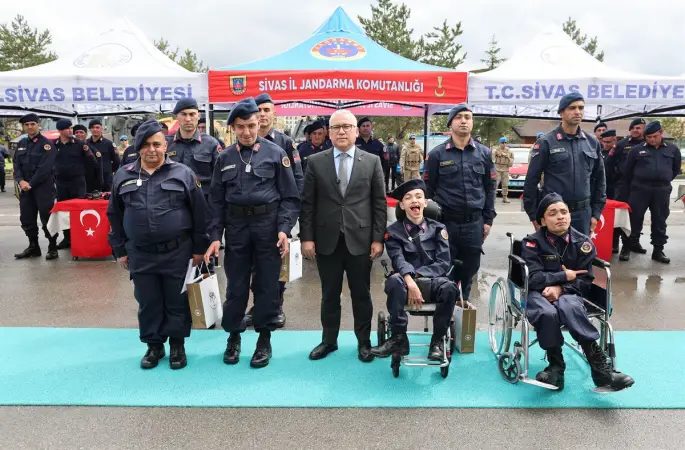 Sivas İl Jandarma Komutanlığı'nda Temsili Askerlik Töreni Düzenlendi