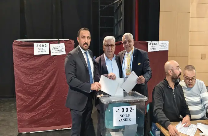 Sivas Ticaret Borsası'nda Seçim Heyecanı Sona Erdi: Hayrullah Karakaya Güven Tazeledi