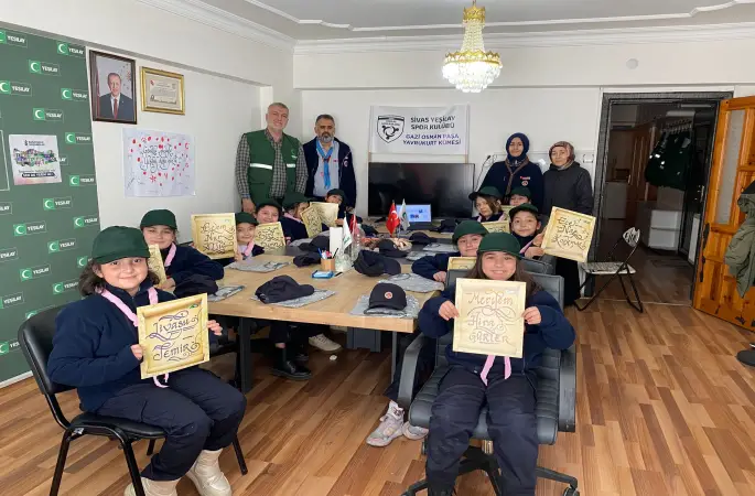 Sivas Yeşilay Spor Kulübü İzcilerinden Yeşilay Şubesine Ziyaret