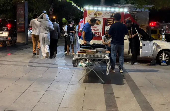 Sivas Zabıtası esnafımızın haklarının korunması için denetimlerimizi aralıksız sürdürüyoruz.