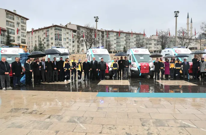 Sivas'ın Sağlık Filosuna Taze Kan: 10 Yeni Ambulans Hizmete Girdi