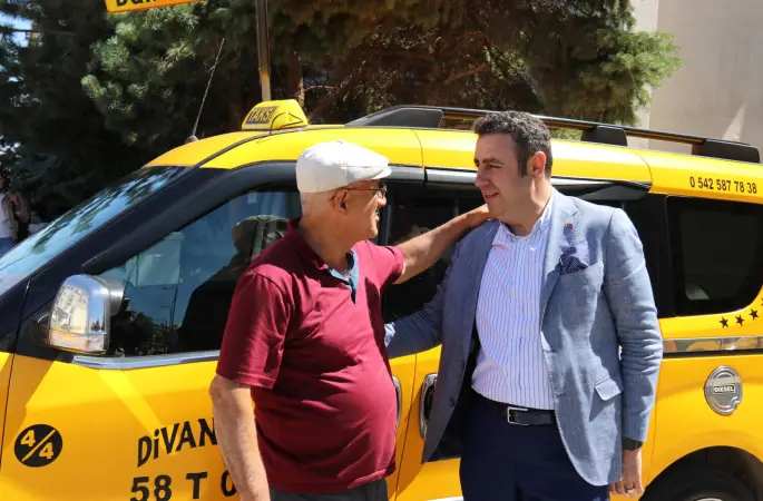 TAKSİCİ ESNAFIMIZIN GÜNÜ KUTLU OLSUN