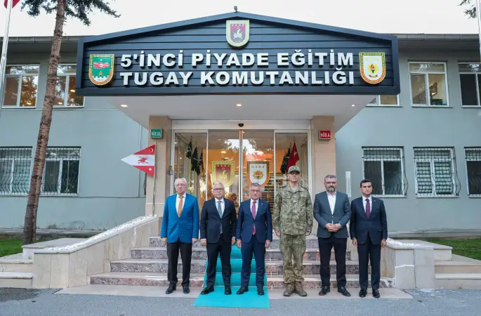 Vali Şimşek ve Ak Parti Grup Başkanı Gülerden Tugay ve Garnizon Komutanı Coşara ziyaret