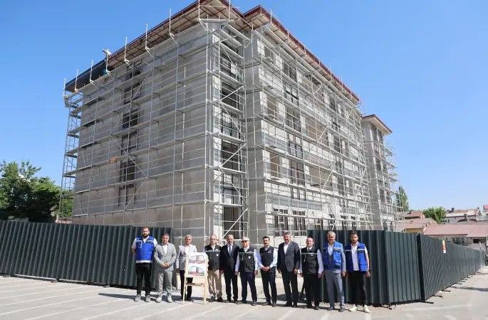 Vali Yılmaz Şimşek, Eğitim, Restorasyon ve Kentsel Dönüşüm Yatırımlarını İnceledi