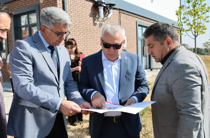 Vali Yılmaz Şimşek, ilimizde yapılması planlanan "Nefes Evi" projesi için belirlenen alanda incelemelerde bulundu