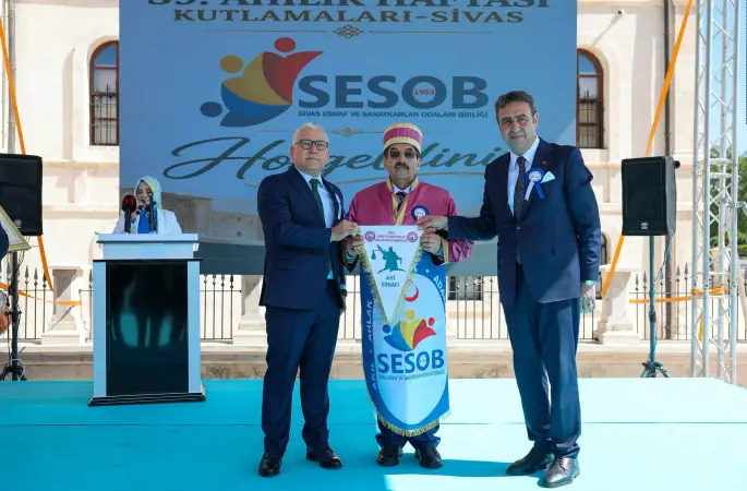 Yılın Ahisi Sabri Özperçin oldu