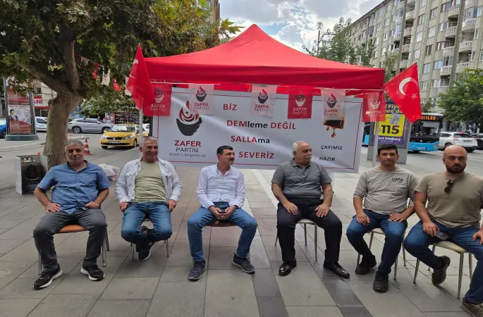 Zafer Partisi İl Başkanı Sinan Sarı"Mecliste görüşülen çerçeve yasada 467 milletvekilinin evet oyunu şiddetle protesto ediyoruz"